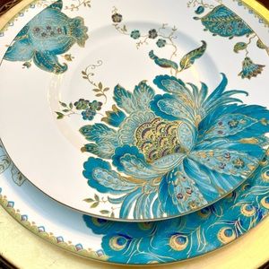 Set of 12 Dinner plates and 12 Salad/Dessert plates